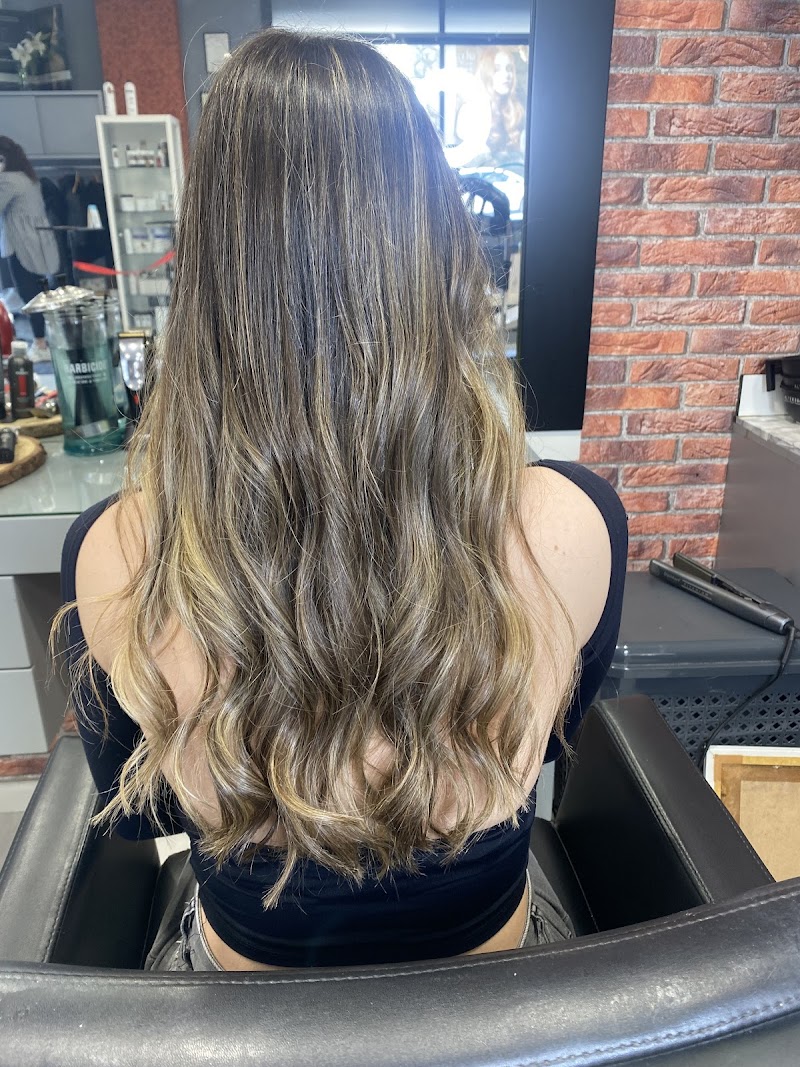 Oscar Romero Estilista photo 5