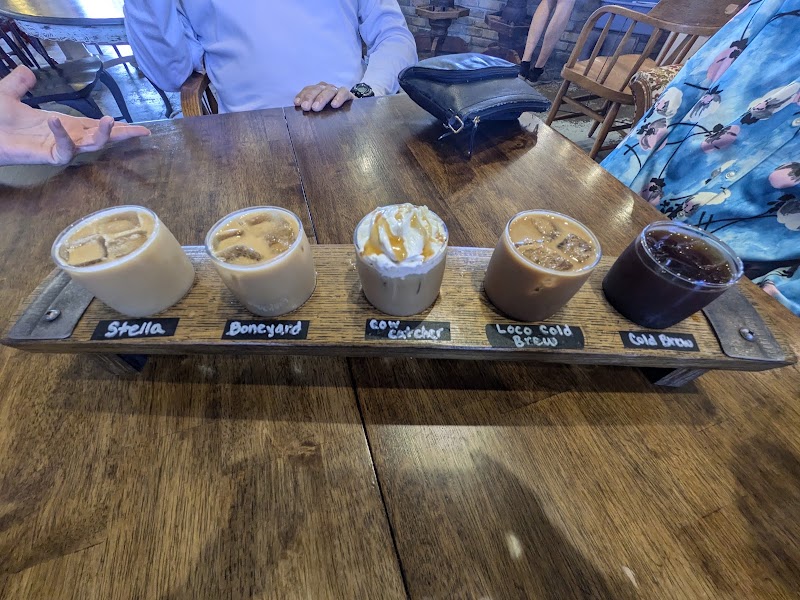 Loco Espress Coffee House & Boutique photo 4