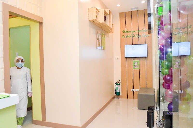 Lay Bare Waxing Salon - BGC High Street South