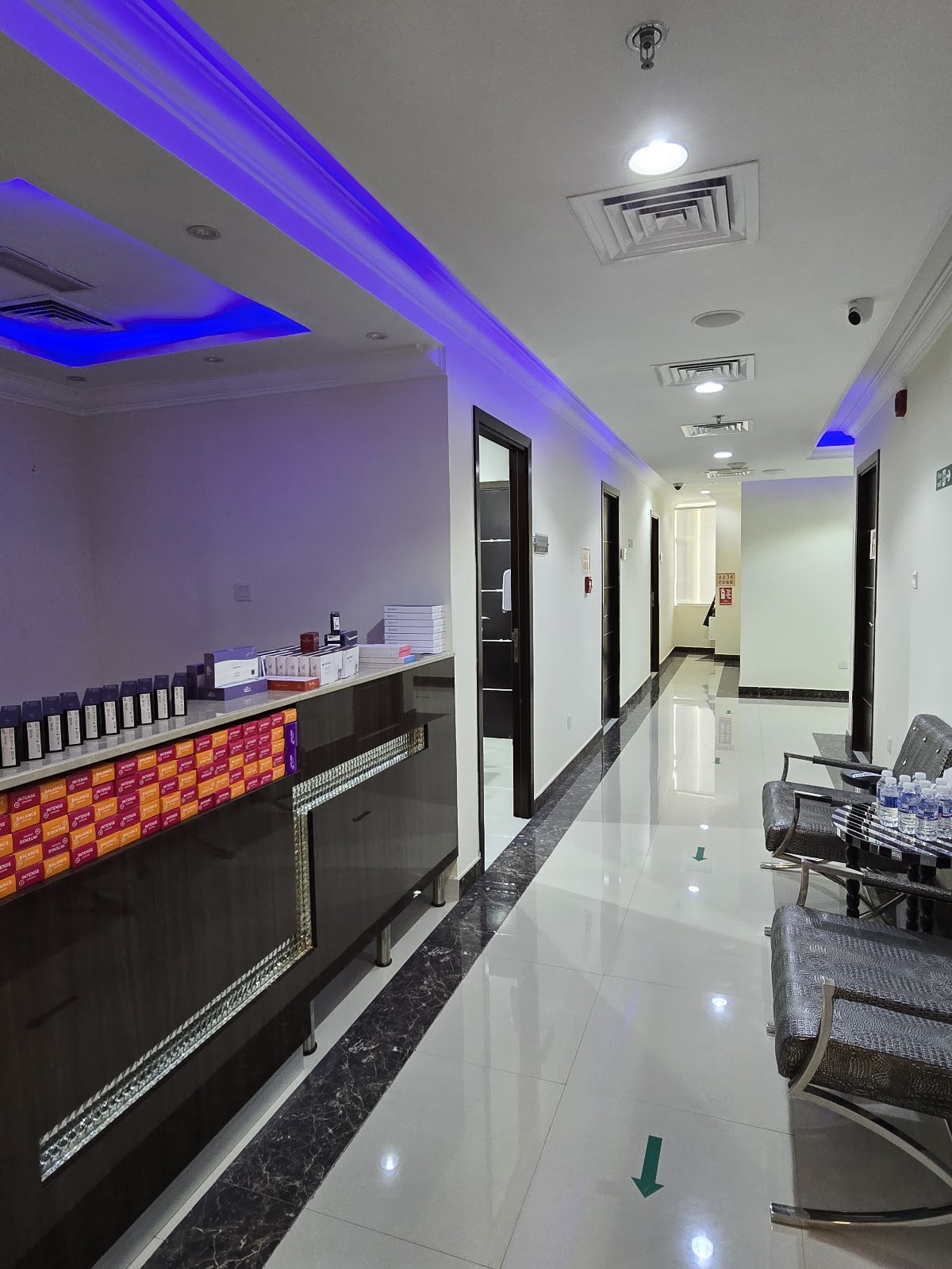 Dr. Safa | Aesthetic Doctor (Botox, Filler, Sculptra) 3