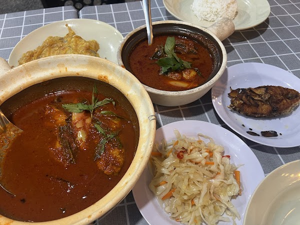 Asam Pedas Berbisik - Photo 1