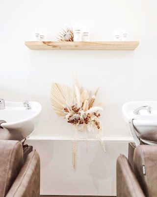 The Straightening Salon photo 3