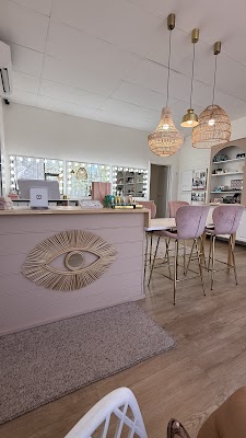 Kelli Mak Studios | Darwin Makeup Artist