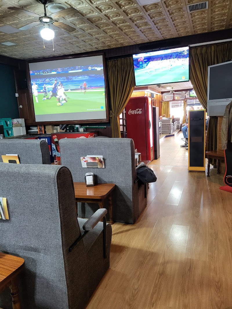 Café Bar FOMENTO photo 1