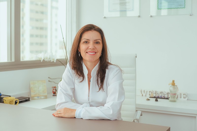 Dra. Gisele Urdapilleta Teixeira