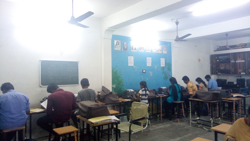 FRIENDS TYPEWRITING &SHORTHAND INSTITUTE
