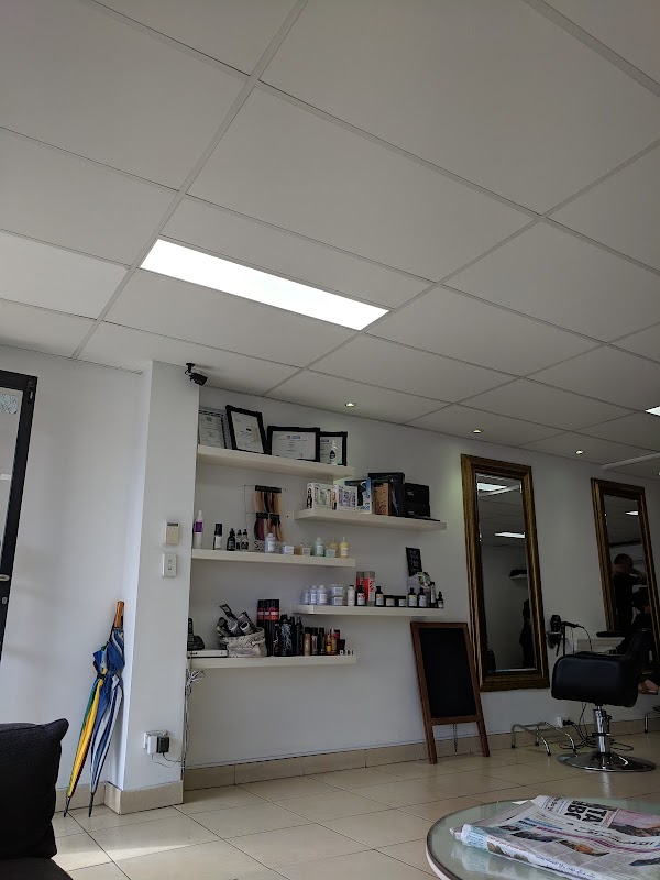 The Secret Touch Hair Design photo 1