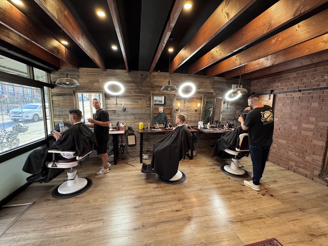 Adilla Barbers photo 1