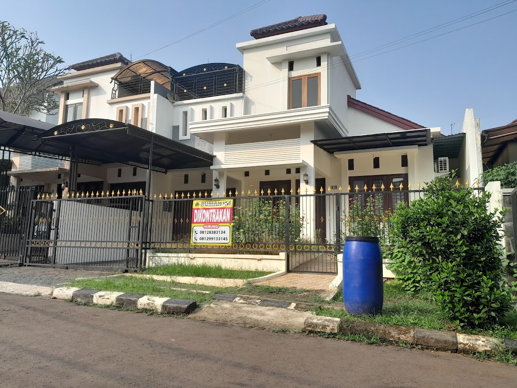 Indomaret Pesona Khayangan Juanda