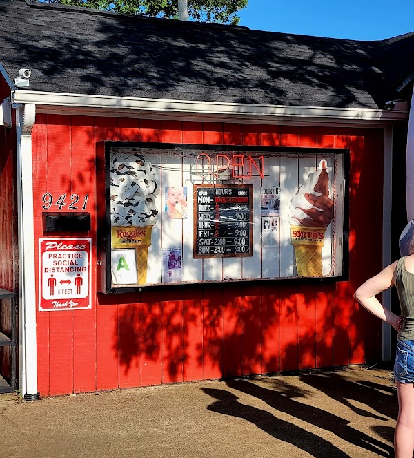 BARRELL OF FUN ICE CREAM exterior