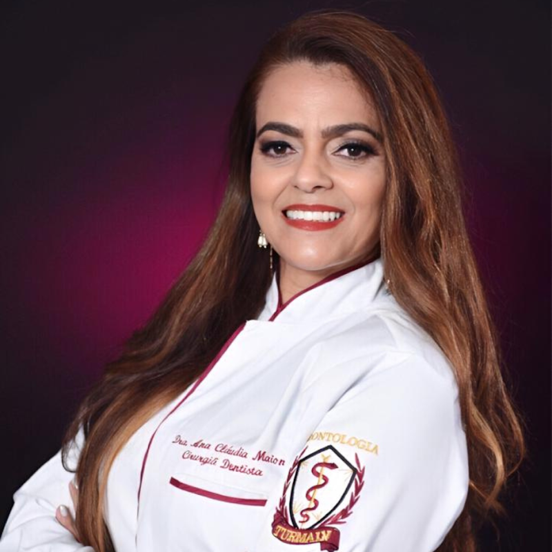 Dra. Ana Cláudia Maione - Dentista Méier