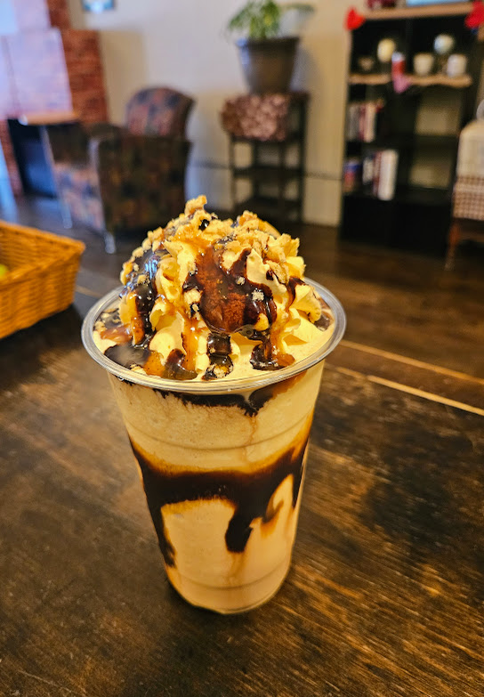 Elle Bell Cafe photo 2