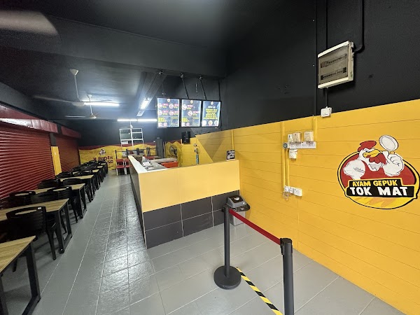 Ayam Gepuk Tok Mat Seremban - Photo 1