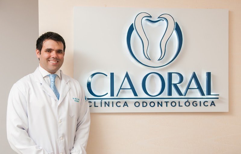 Cia Oral Clinica odontológica - Clareamento dental - Implantes Dentários - Próteses Dentárias - Lentes de Contato - Invisalign - Lentes de contato Dentista natal RN - foto 3