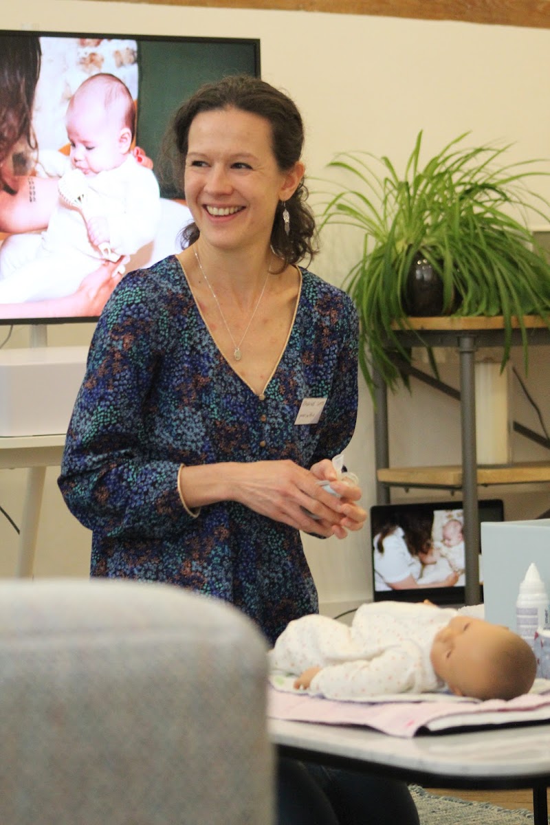 Pauline Lotte - Puéricultrice - Spécialiste sommeil bébé et alimentation enfant - Premiers secours
