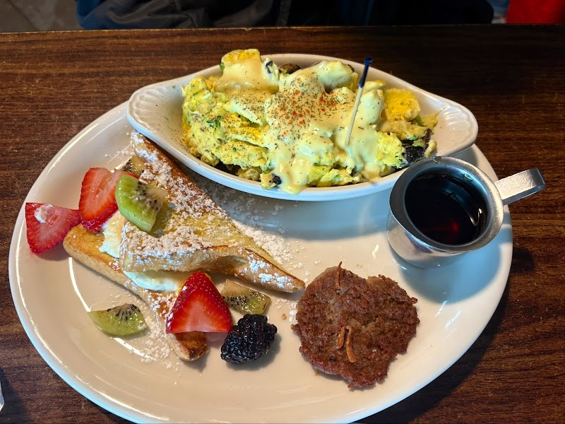 Le Peep Cafe photo 3