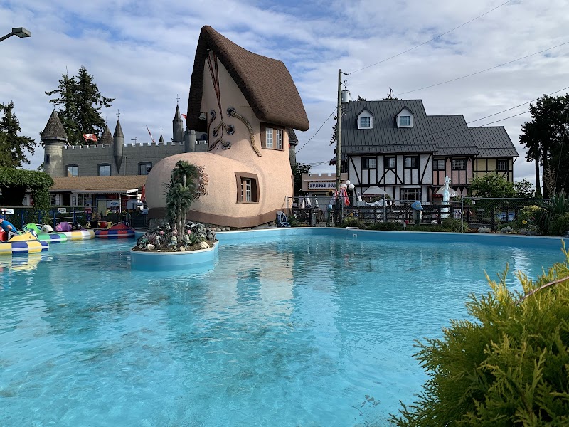 Paradise Mini Golf and Fun Park photo 3