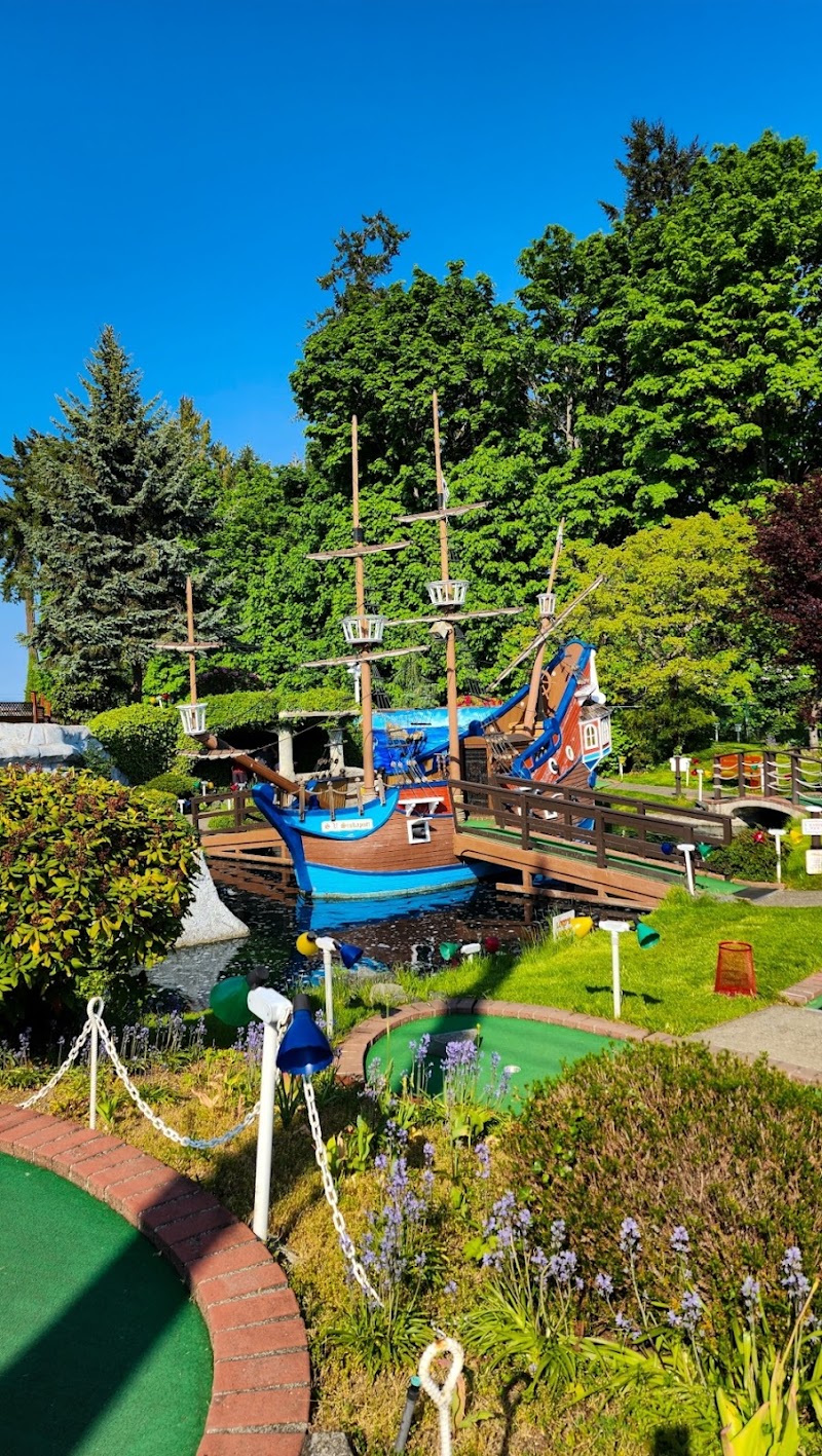 Paradise Mini Golf and Fun Park photo 4