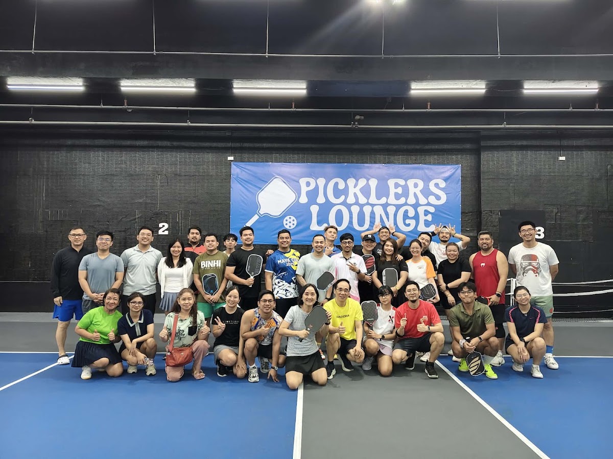 Picklers Lounge Ayala Malls Cloverleaf photo 6