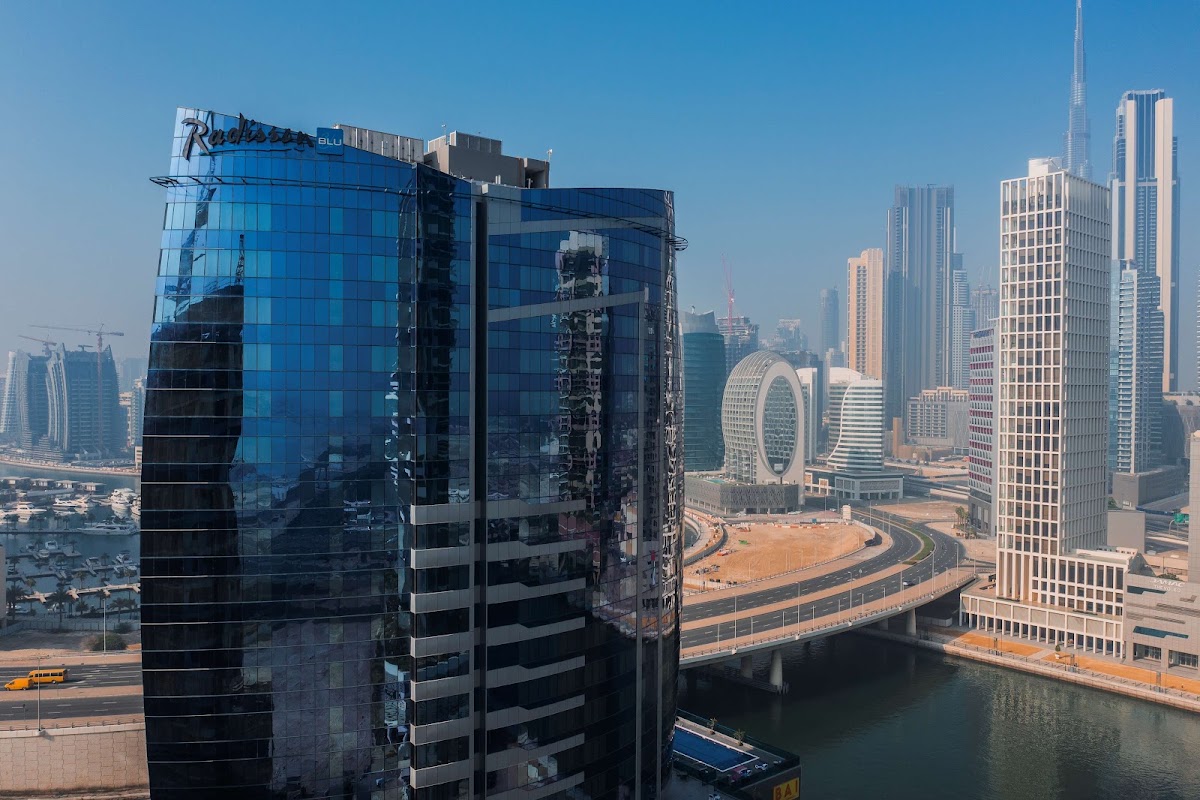 Radisson Blu Hotel, Dubai Canal View 5