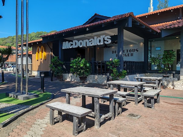 McDonald's Teluk Cempedak DT - Photo 1