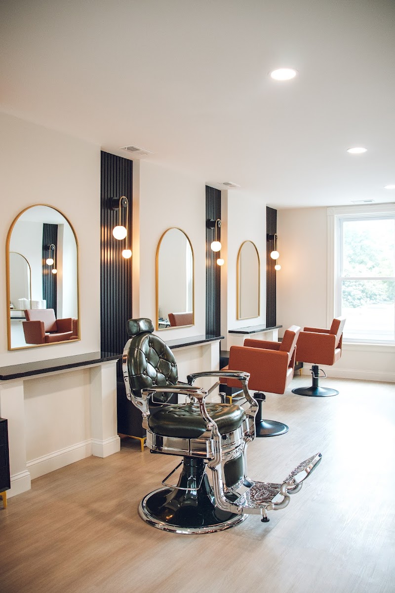 Salon North