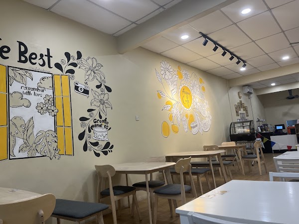 Aisyaa Cafe - Photo 1