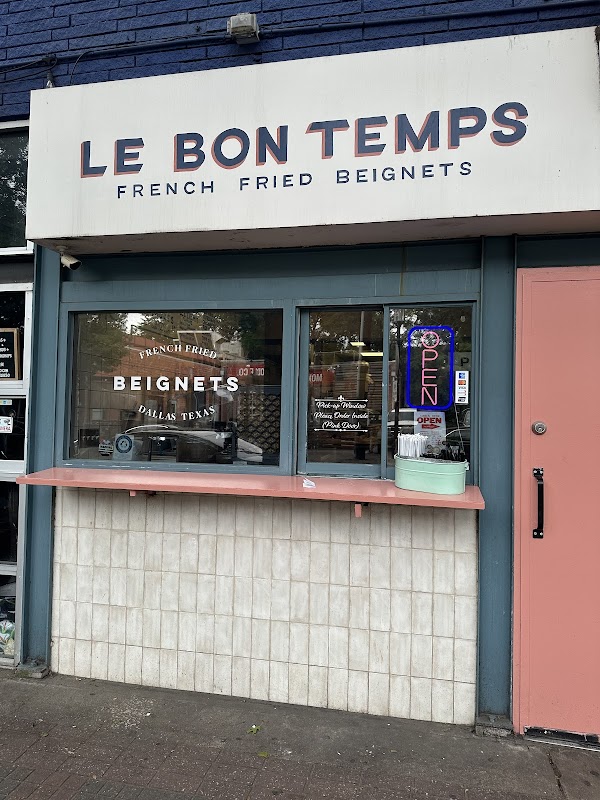 Le Bon Temps Beignets and Coffee photo 6