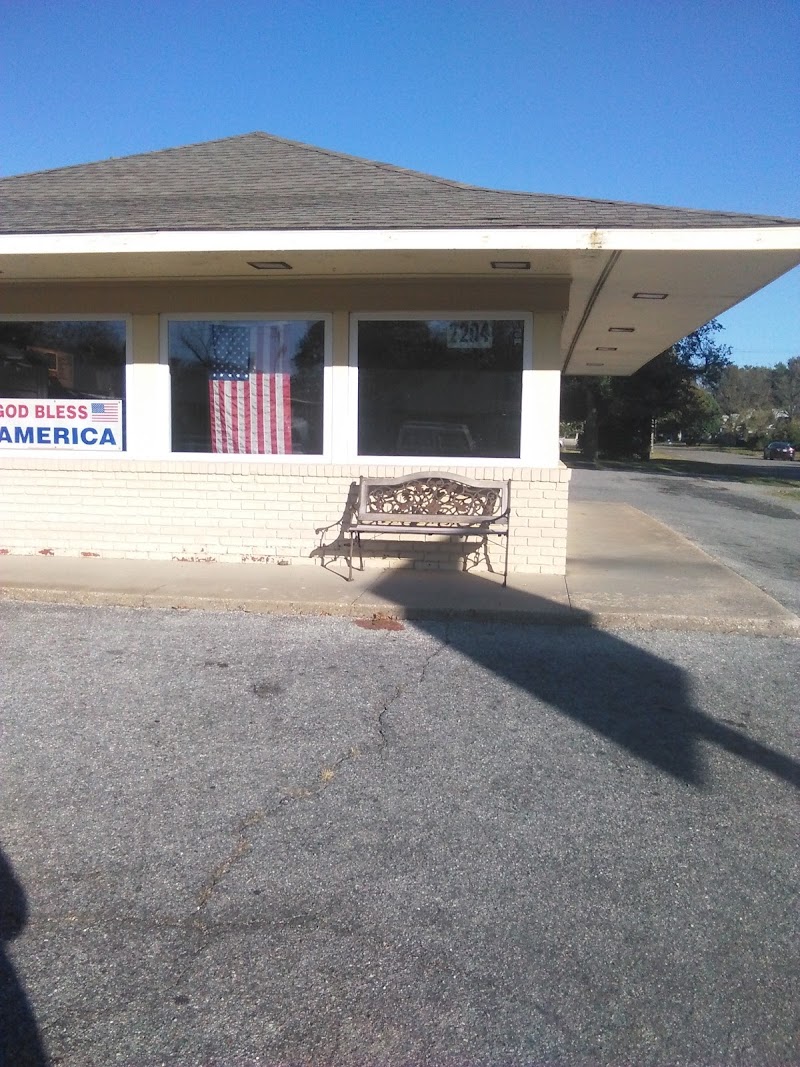 Daylight Donuts photo 1