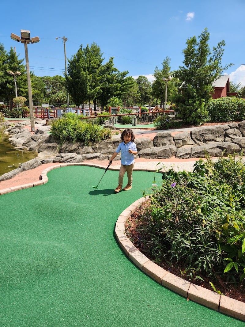 Adventure Mini Golf photo 8