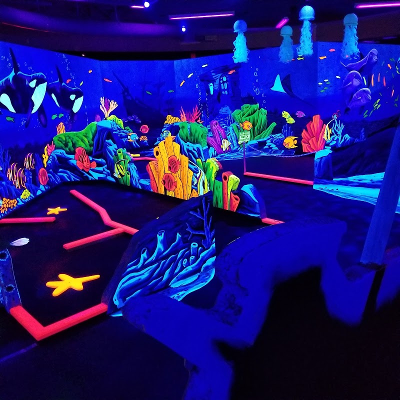 Imagine 3 D Mini Golf banner