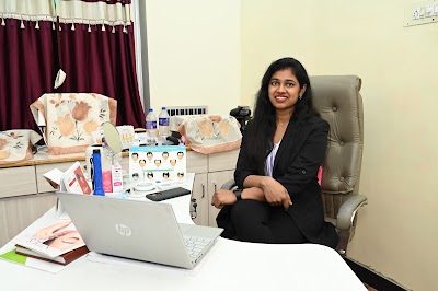 Dr.Brindha Skin care clinic, Dermatologist, Cosmetologist, Hair fall treatment Trichy