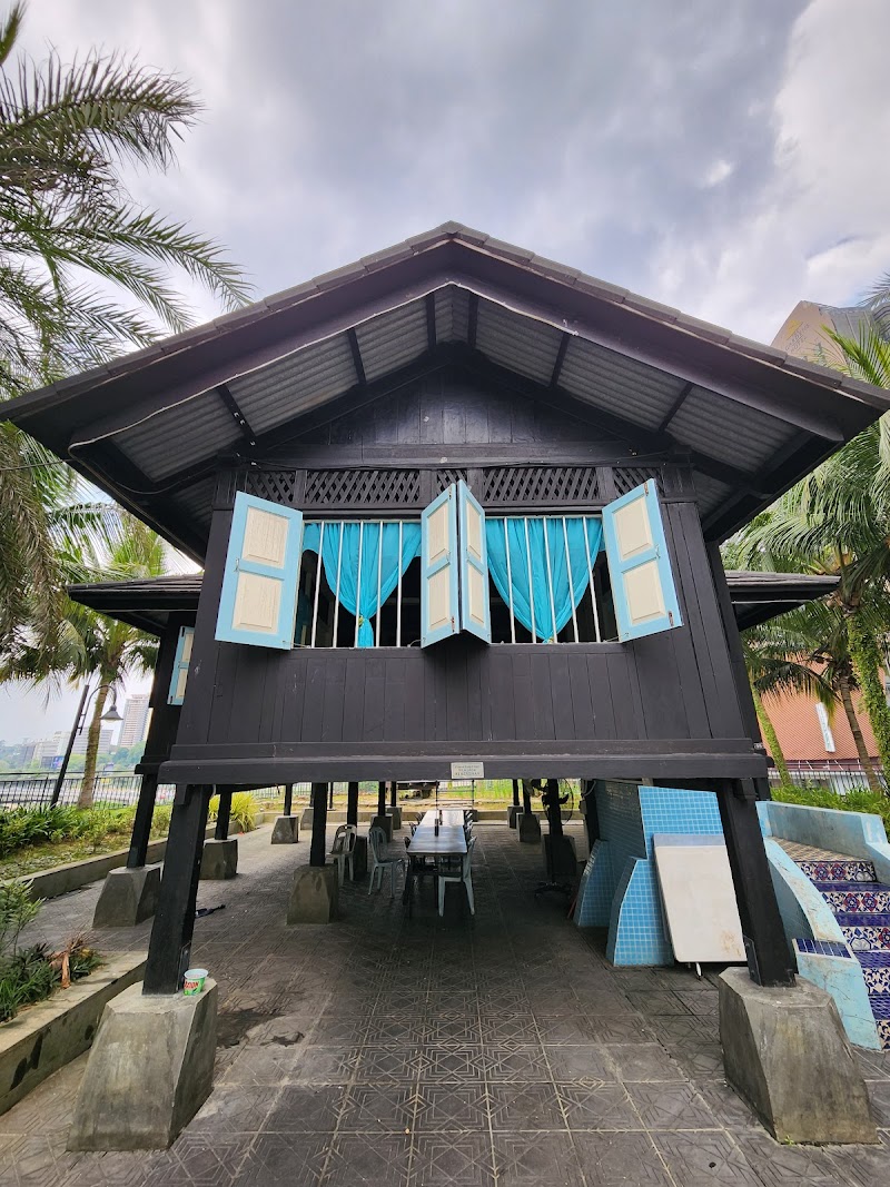 Masjid Jamek Abdullah Hukum @ KL Eco City photo 6