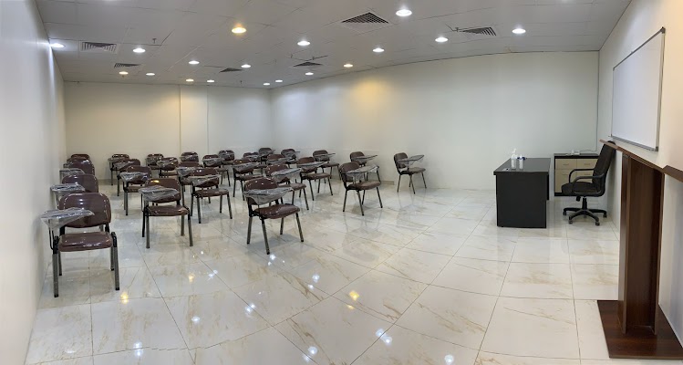 معهد أم القرى العالي للتدريب - نساء