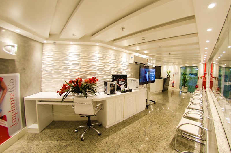 Dentista Niterói RJ - Clínica especializada em Implante dentário - Dr. Fabio David - foto 2