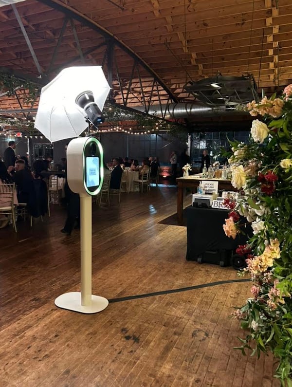 Happy Events Photo booth Rentals and 360 Video Booth Atlanta portfolio