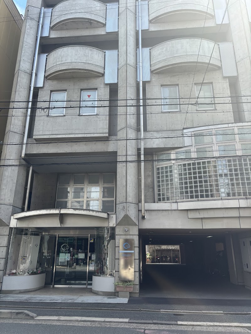 宝塚 かおるレディスクリニックの外観