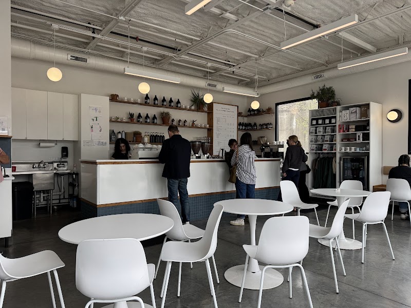 Tala Coffee Roasters - Winnetka Cafe photo 4