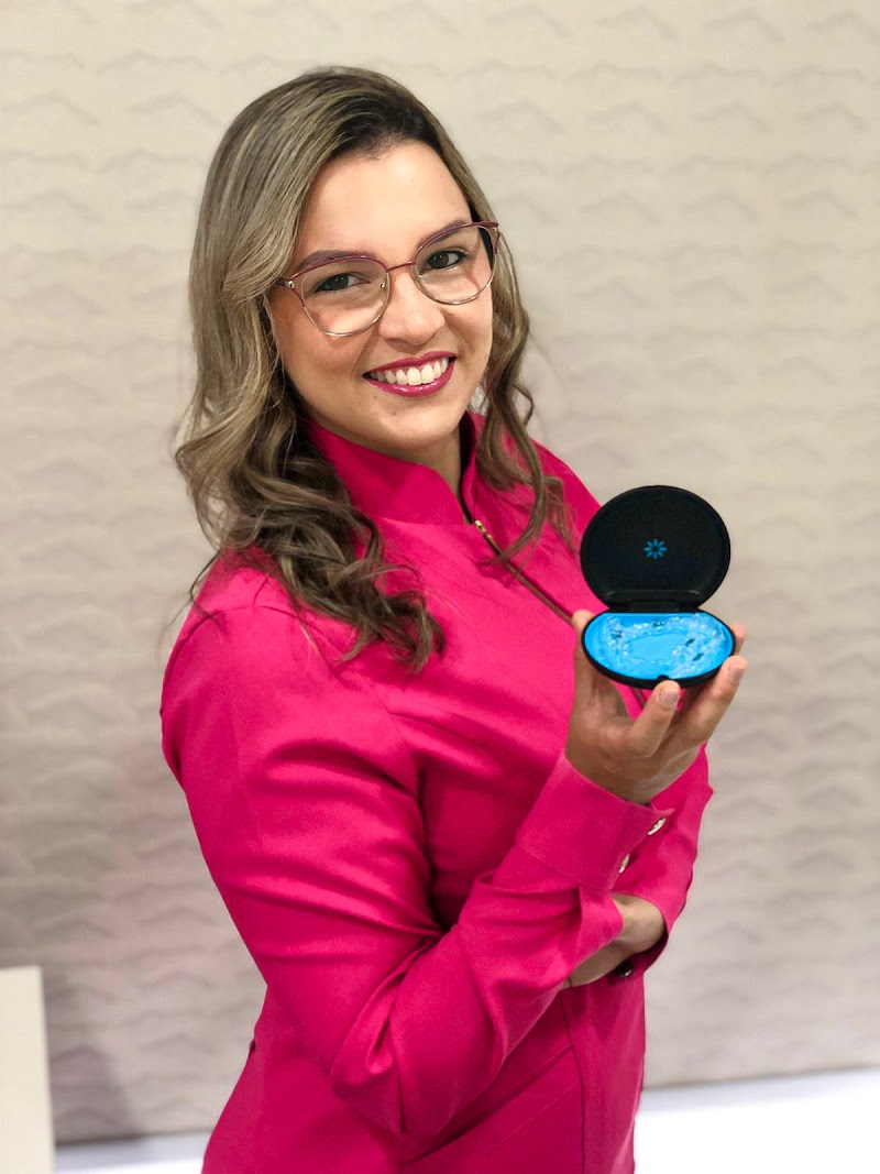 Dentista - Dra. Suelen Pimentel