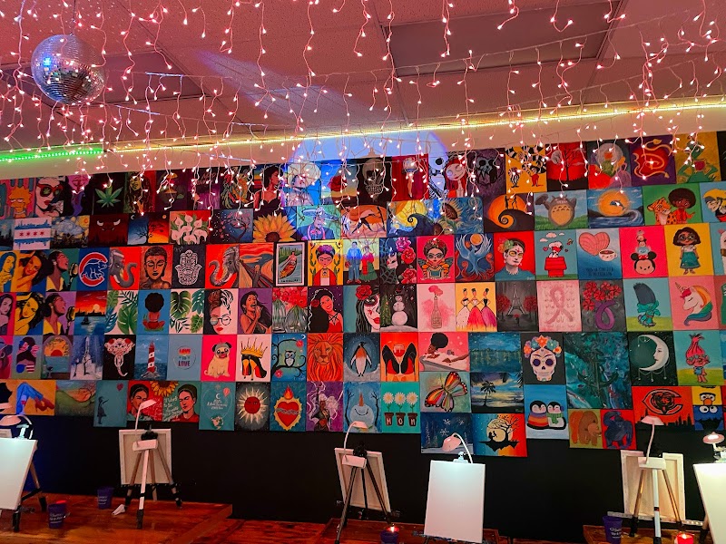 Museica's Sip & Paint — Art Studio in Chicago