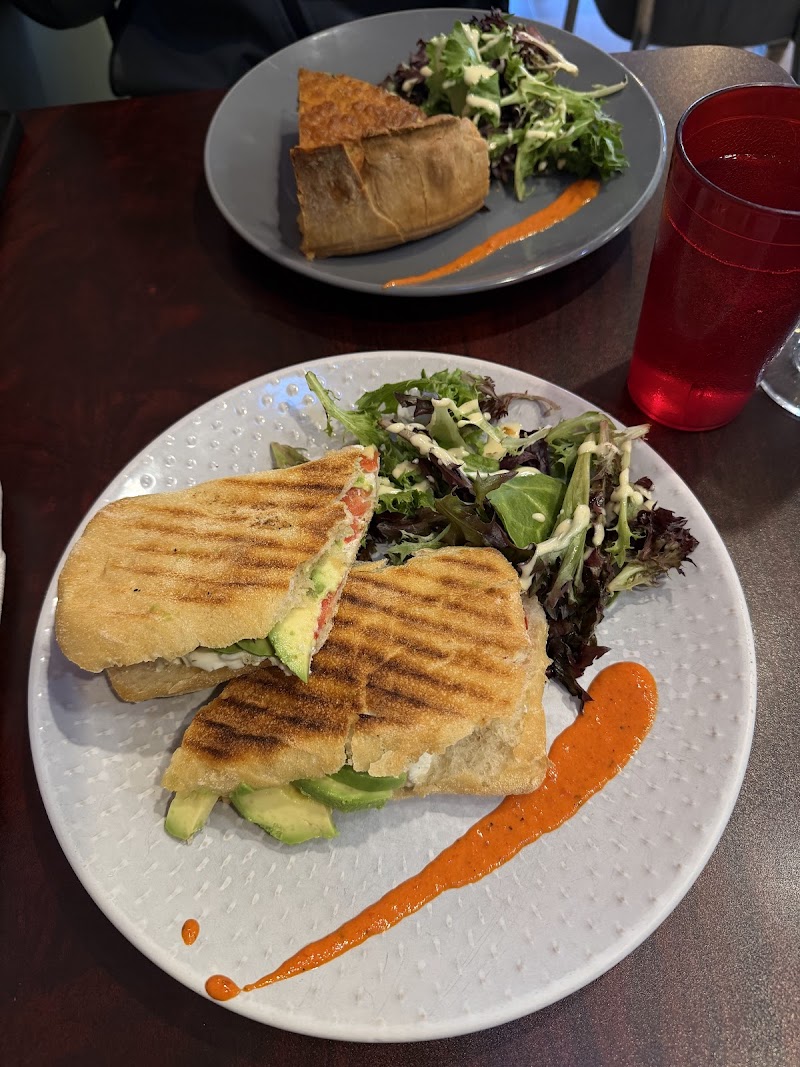 L'Atelier Café Palm Springs photo 3