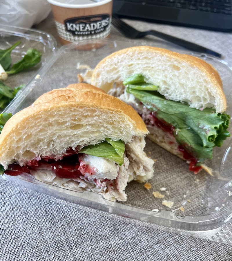 Kneaders Bakery & Cafe photo 3