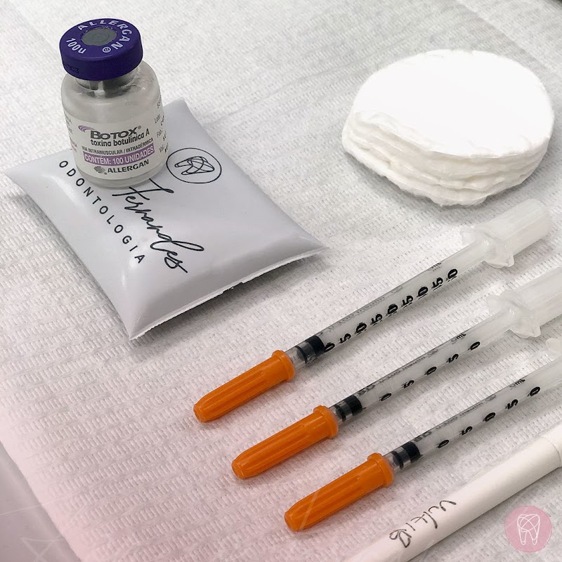 Romero Fernandes Odontologia - Implante Dentário com os melhores Dentistas da Barra da Tijuca - foto 5