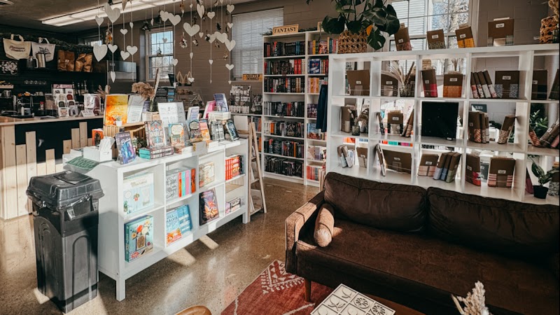 Midnight Readers Shop photo 2