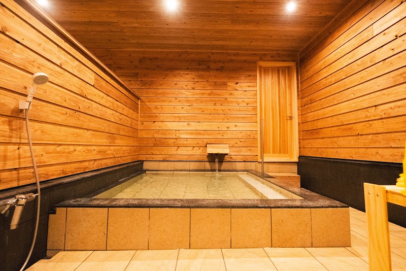 入浴300円＋灼熱サウナ 旭湯