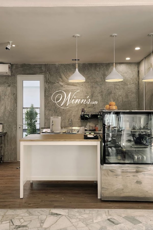 Winn's Cafe - Photo 1