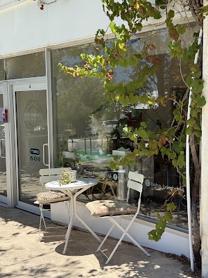 BOHO BOMBSHELL photo 3