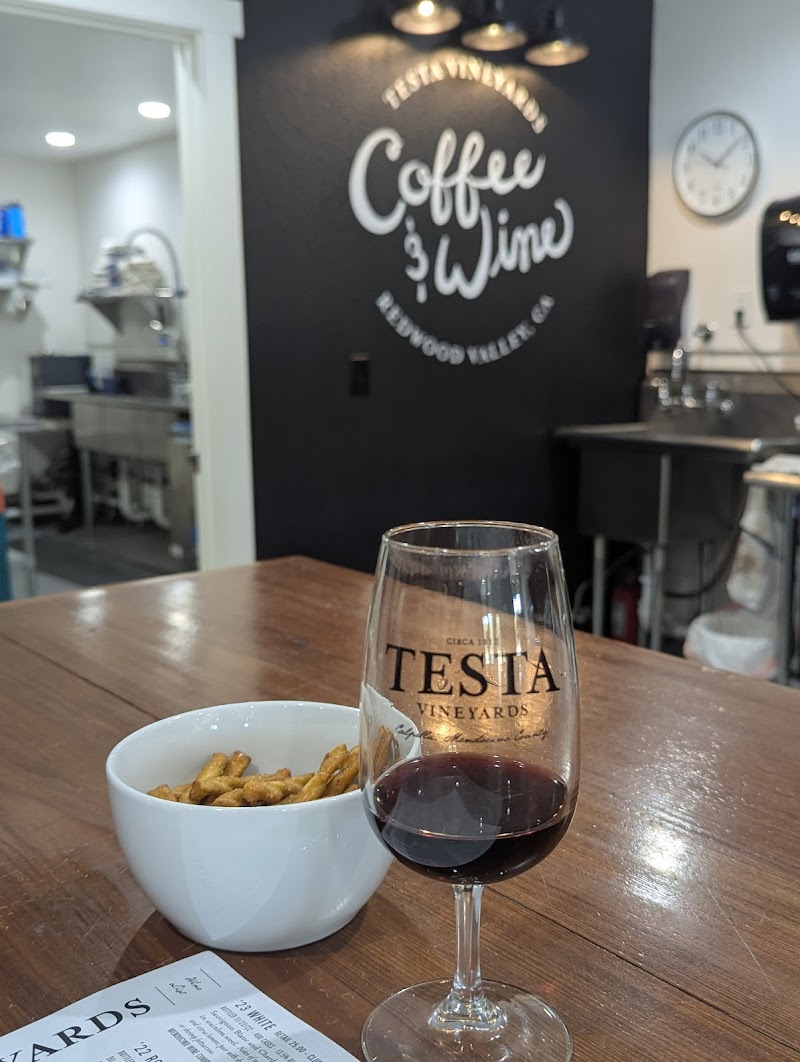 Testa Coffee & Wine Shop photo 4