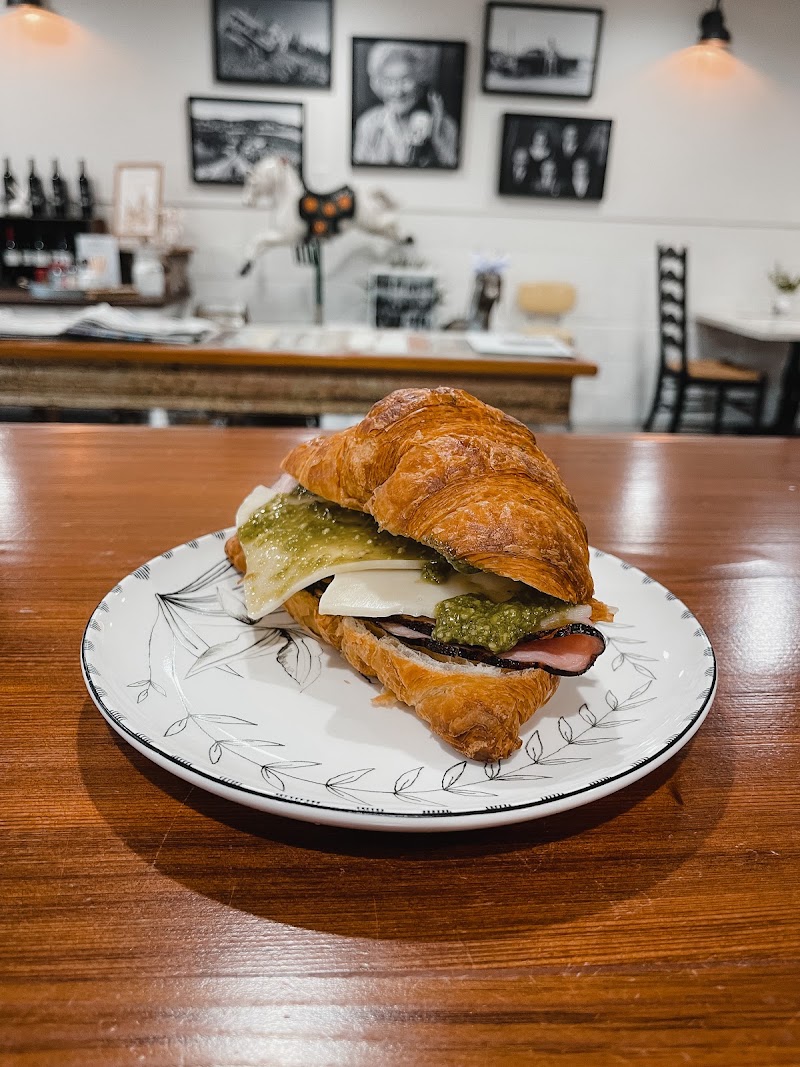Testa Coffee & Wine Shop photo 2