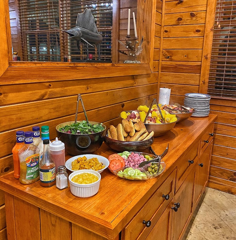 SALT LOG LODGE - Photo 4